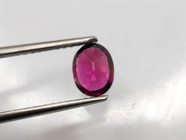 Rhodolite 1.90 Carat - The Fine Gems - natural pink cherry garnet oval cut