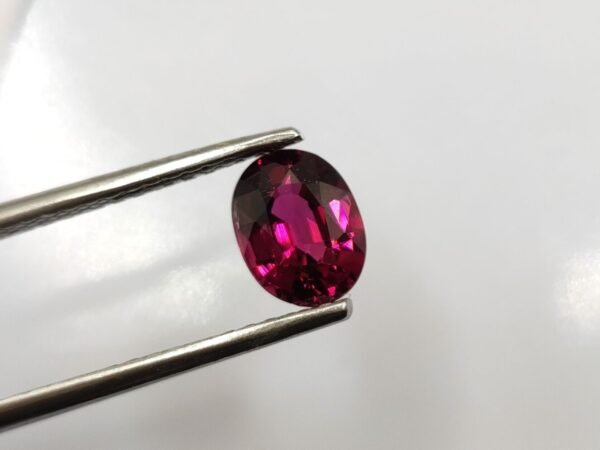 Rhodolite 1.90 Carat - The Fine Gems - natural pink cherry garnet oval cut