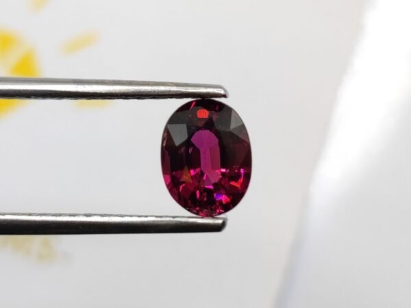 Rhodolite 1.90 Carat - The Fine Gems - natural pink cherry garnet oval cut