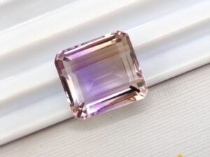Ametrine 8.13 Carats - The Fine Gems - octogonal cut - natural gemstone