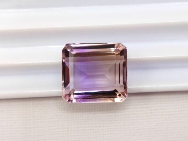 Ametrine 8.13 Carats - The Fine Gems - octogonal cut - natural gemstone