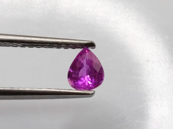 natural Pink Sapphire 0.77 Carat - The Fine Gems - pear cut