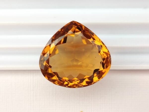 Citrine 19.79 Carats - The Fine Gems - Pear cut - golden yellow natural gemstone