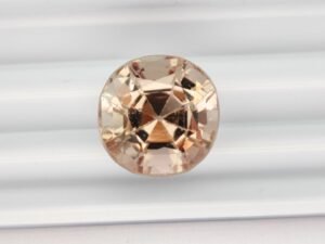 Natural topaz 9.91 Carats - The Fine Gems Natural topaz gemstone - round cut