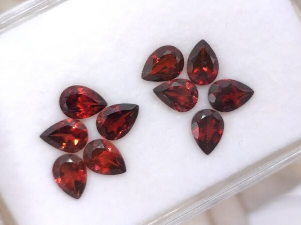 Pear cut natural red precious gemstone from mozambique - natural garnet calibrated