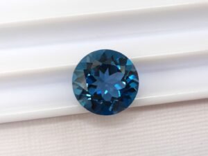 London blue topaz 2.96 Carats - The Fine Gems London blue topaz 2.96 Carats - The Fine Gems - round cut gemstone - brazil