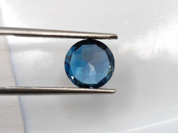 London blue topaz 2.96 Carats - The Fine Gems - round cut gemstone - brazil