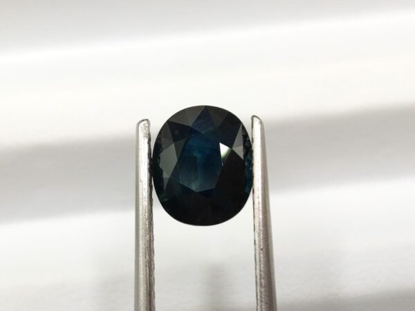 Saphir 3.30 Carats - The Fine Gems - blue natural sapphire from tanzania