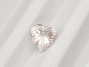 Heart cut natural morganite gemstone light pink