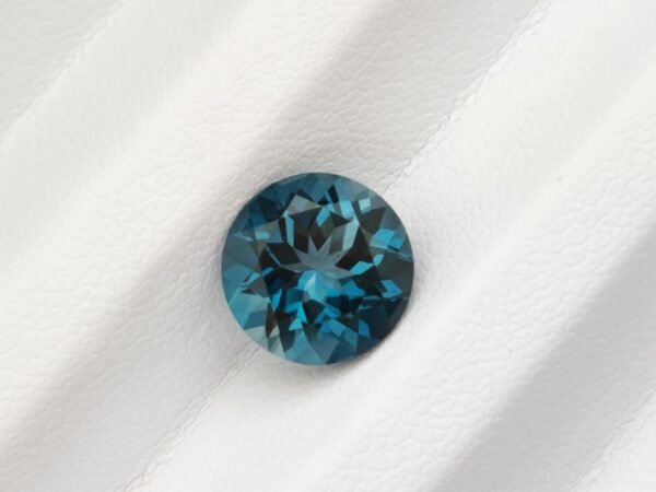 Round brillant cut London blue topaz