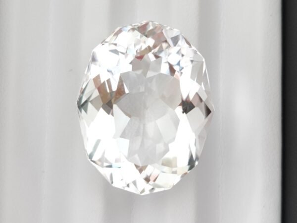 quartz 53.66 Carats - fancy cut - natural gemstone for collection and jewelry