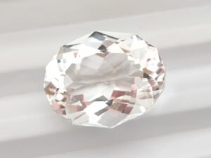 quartz 53.66 Carats - fancy cut - natural gemstone for collection and jewelry