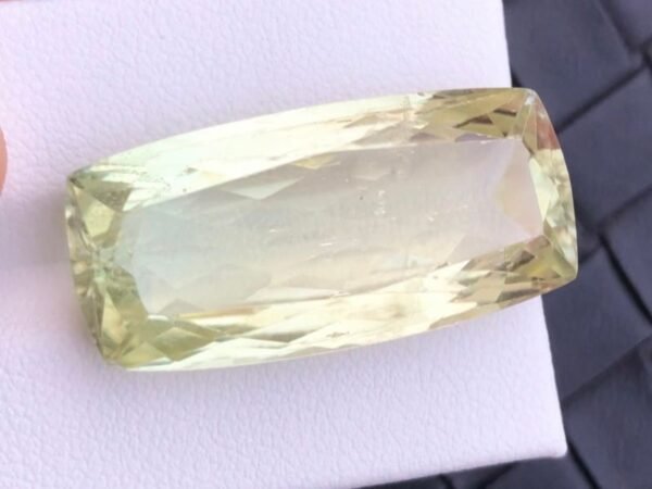 Cushion cut natural spodumene triphane - precious gemstones for collection and jewelry