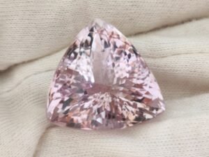 Trillon cut - naturl ametrine from bolivia - magnificient gemstone