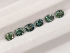Lot Saphir 2.53 Carats - The Fine Gems Saphirs bleu-vert d'Australie lot de 6 pierres précieuses taille ovale