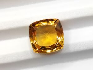 Citrine 20.02 Carats - The Fine Gems - taille coussin - gemme précieuse du bresil