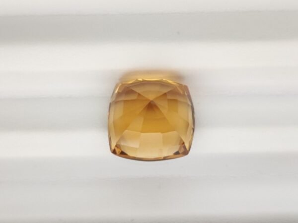 Citrine 20.02 Carats - The Fine Gems - taille coussin - gemme précieuse du bresil